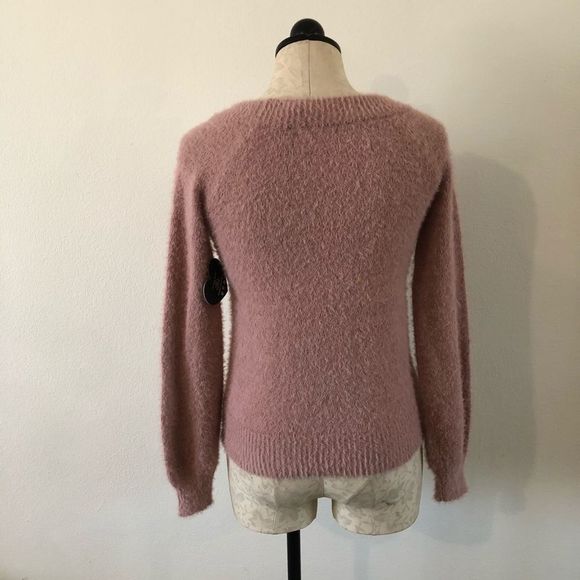 Soft fuzzy pink knit sweater new with tags - Picture 6 of 8